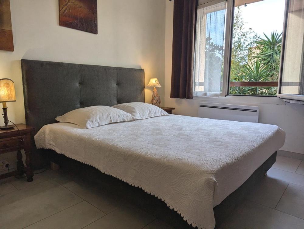 Les Lauriers Villa Sausset-les-Pins Exteriör bild